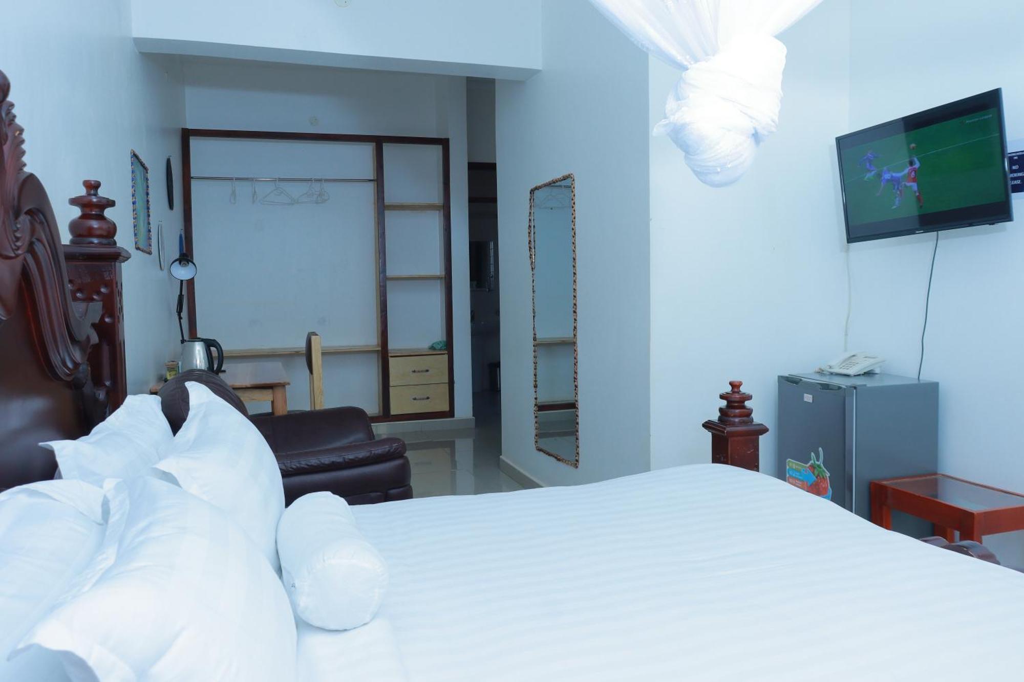 Mowicribs Hotel And Spa Εντέμπε Εξωτερικό φωτογραφία