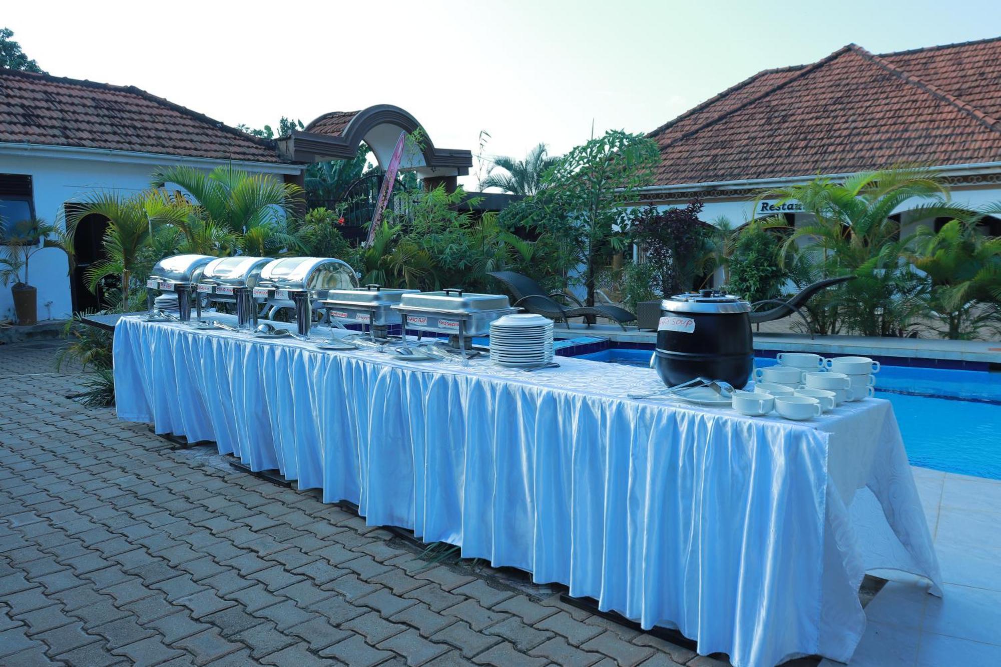 Mowicribs Hotel And Spa Εντέμπε Εξωτερικό φωτογραφία