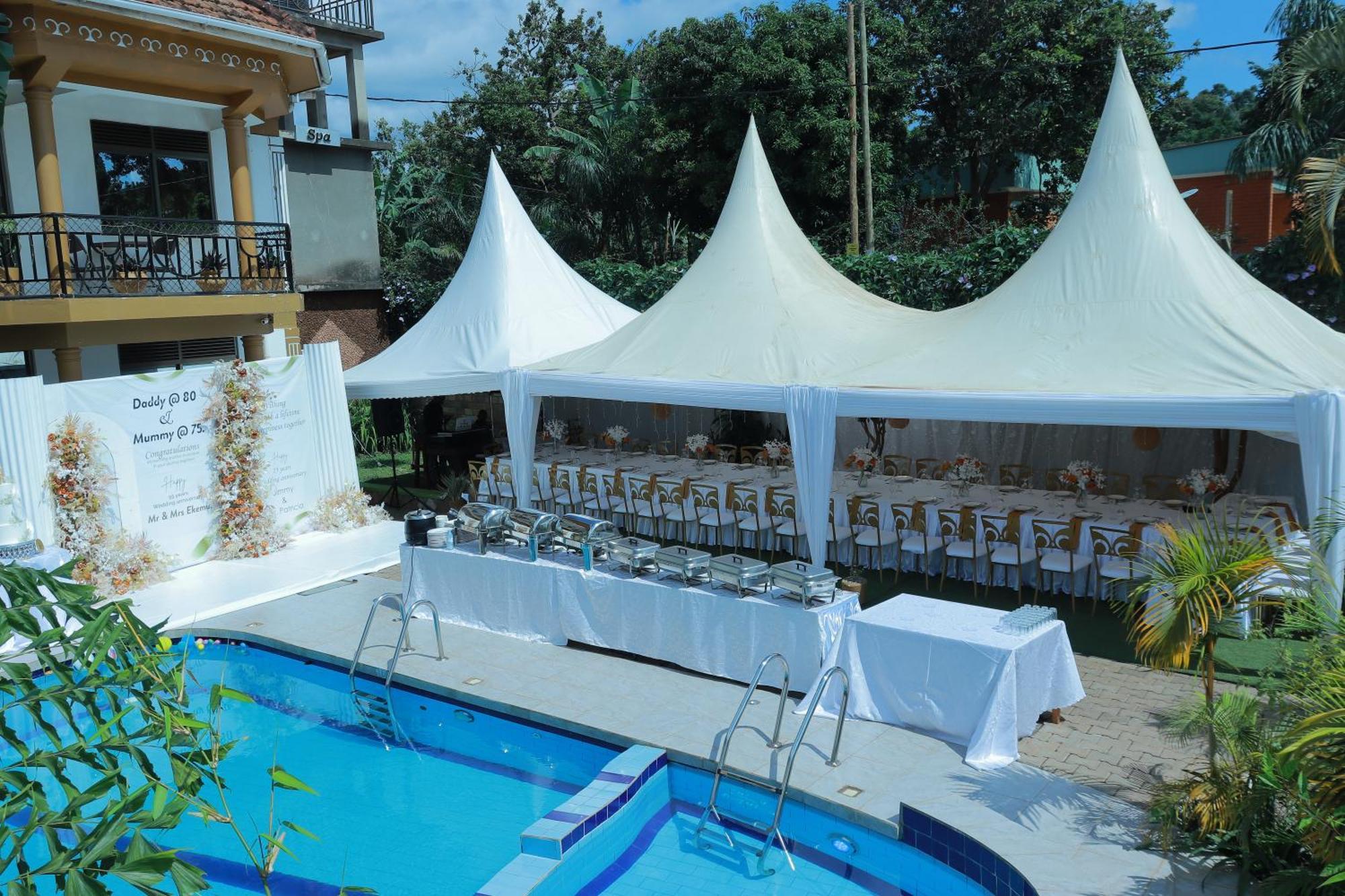 Mowicribs Hotel And Spa Εντέμπε Εξωτερικό φωτογραφία