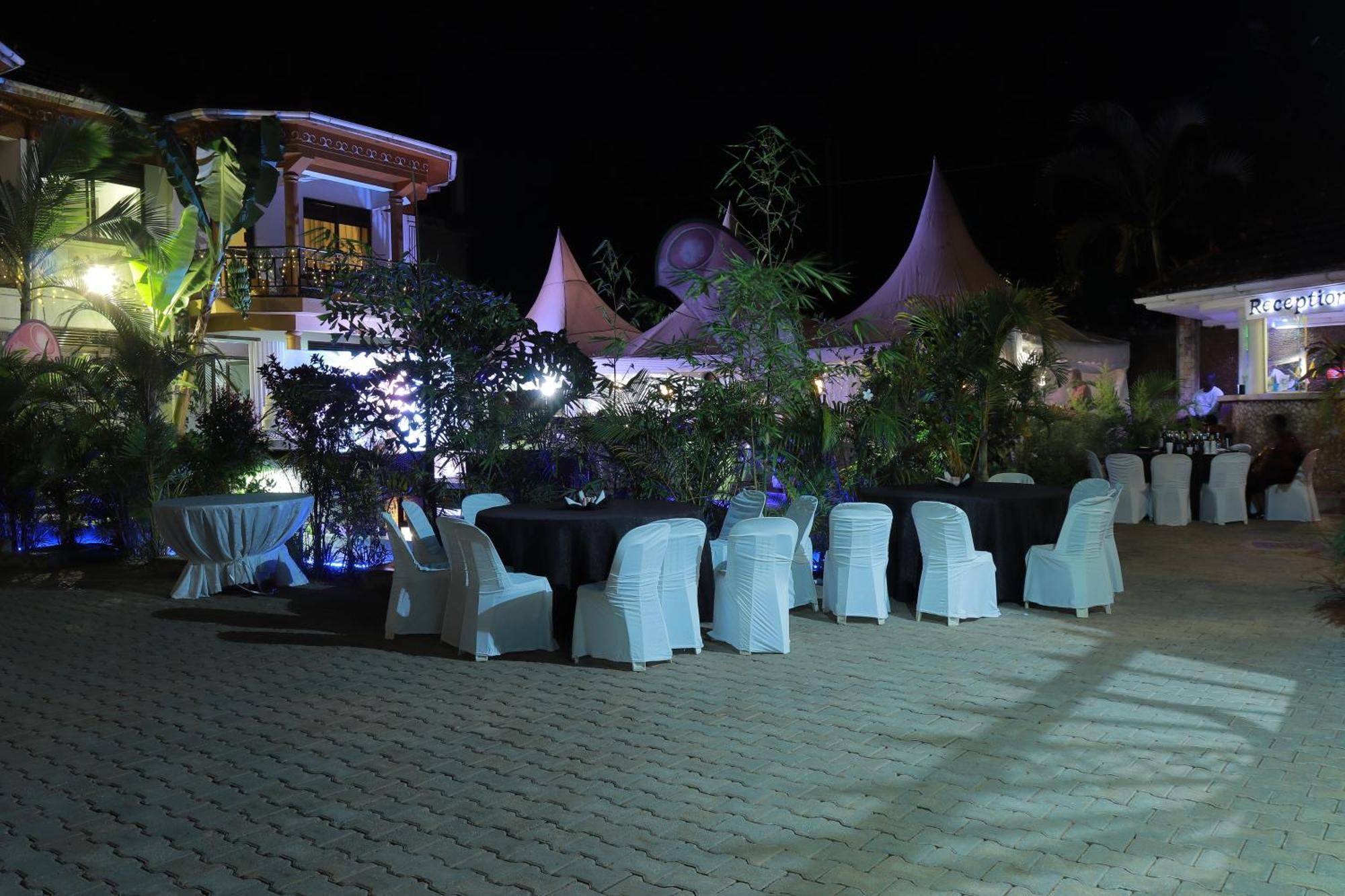 Mowicribs Hotel And Spa Εντέμπε Εξωτερικό φωτογραφία
